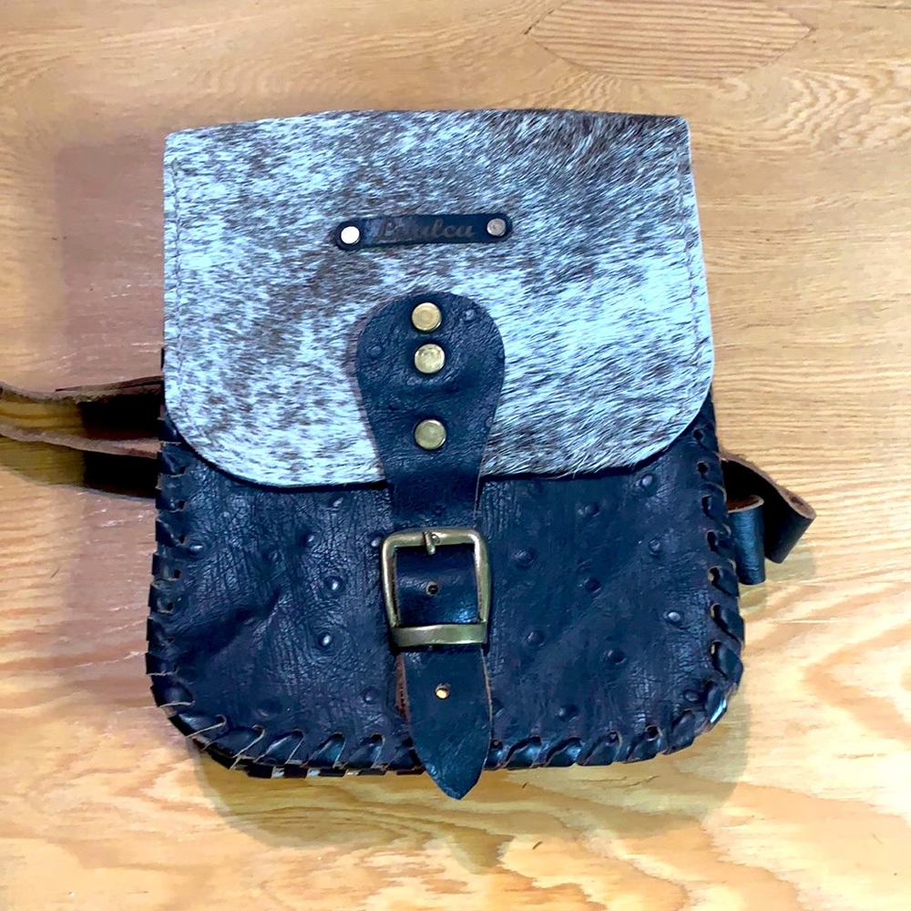 Cowhide handbag NWOT